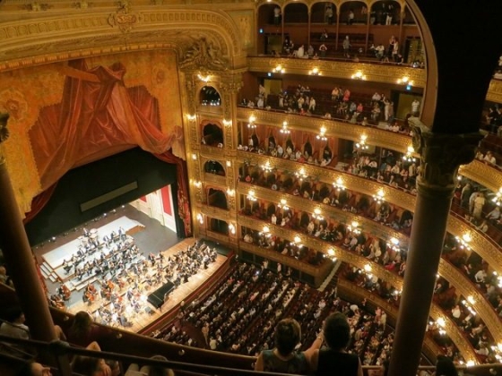 Arts & Entertainment